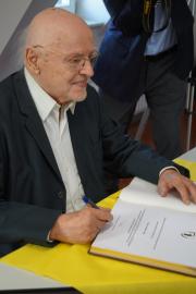 Eintrag ins Goldene Buch