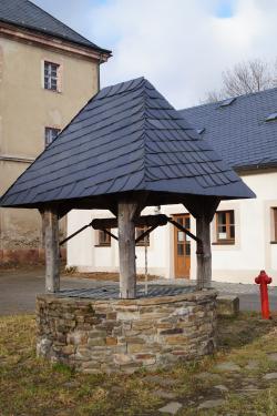 Brunnen im Klosterpark Grünhain