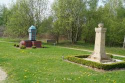 Miniwelt Lichtenstein: 
vorne: Bismarckturm Glauchau
hinten: Bergbaumuseum Oelsnitz/Erzg.