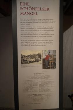 Ausstellung in der Burg Schönfels, Schönfelser Mangel