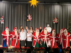 Weihnachtsliedersingen am 12.12.2015 in der Eurofoam arena Burkhardtsdorf
Foto: Susi Nobis
