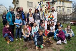 Friedensbaumpflanzung am 30.04.2016 im Gelände der Grundschule Burkhardtsdorf